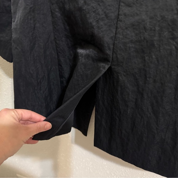 Elizabeth and James Essential Crepe Blazer - Size 8 - Black - Picture 12 of 12